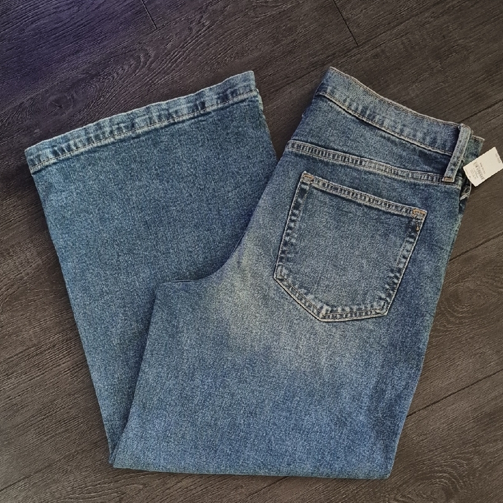 GAP- WIDE LEG HIGH RISE DENIM - Picture 1 of 4
